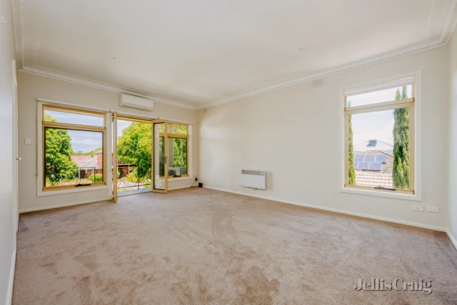 3/295 Rossmoyne Street, Thornbury 1