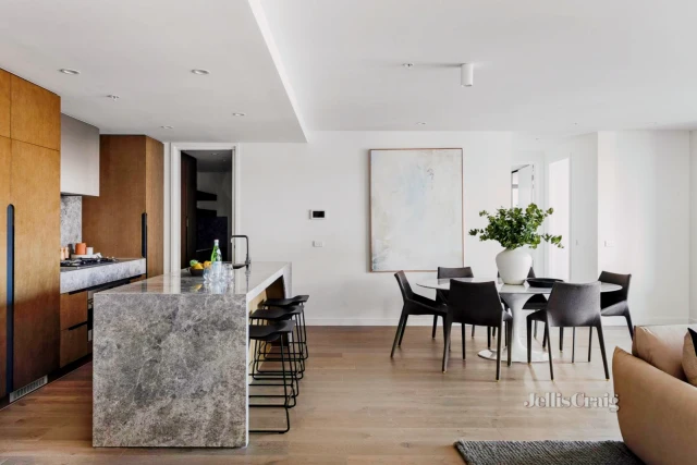 1402/42 Claremont Street, South Yarra 3