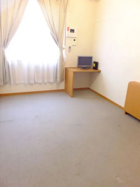 レオパレス轟 3