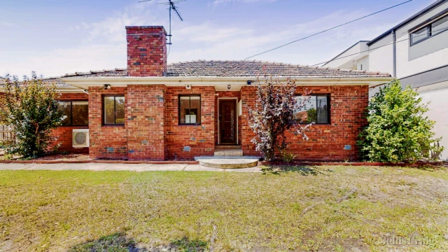 82 Bradshaw Street, Essendon 1