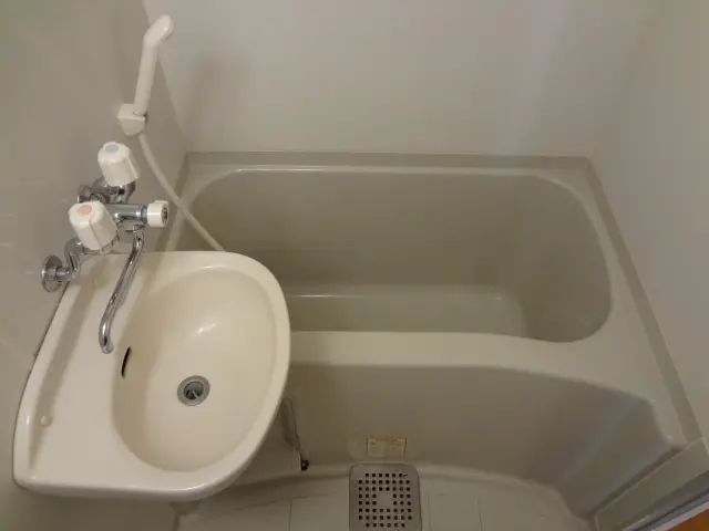 レオパレスＫ 204号室 4