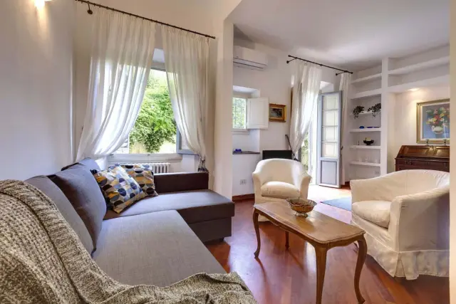 Geordie Apartment in Florence 3
