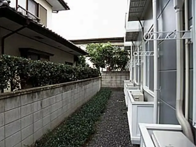 レオパレスゼフィール 204号室 1