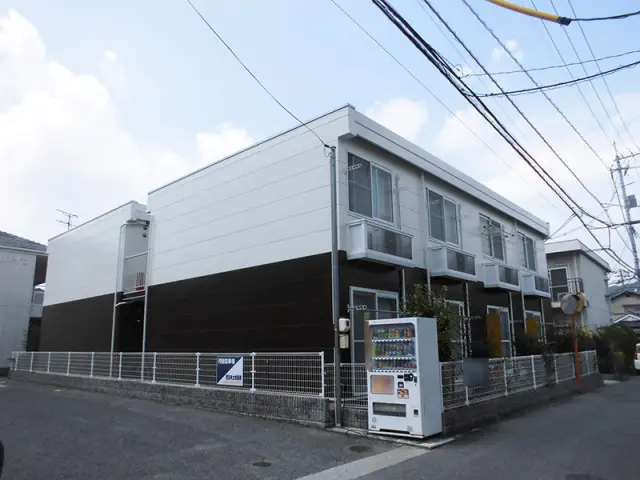 レオパレスひかり 103号室 1