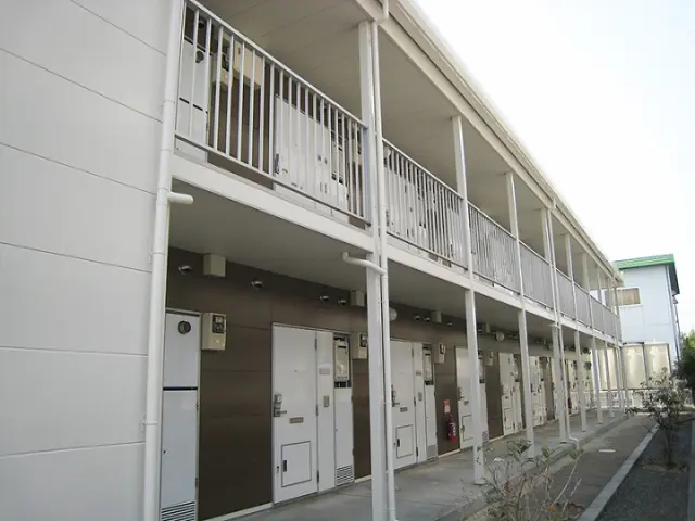 レオパレスオリエンタル 202号室 1