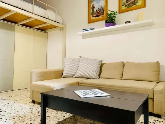 DONATELLO 9 (home stay in Milan) 1