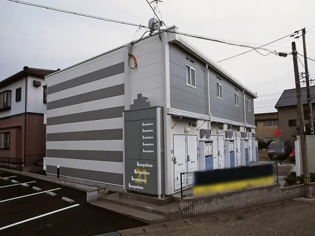レオパレスカーサ　コンフォート 0