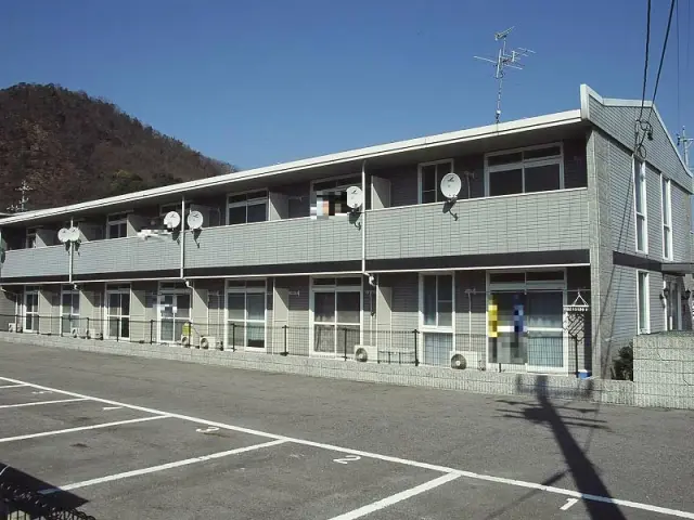 レオパレス岩田西