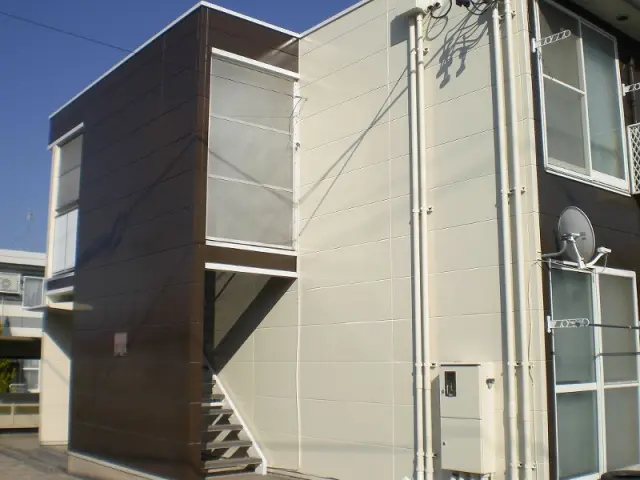レオパレスブリッシュ西原