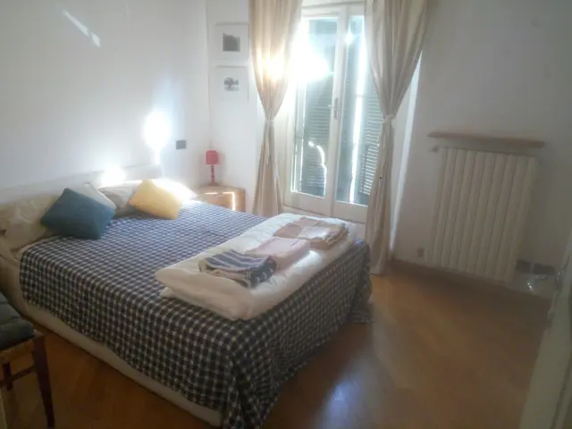 Via Vigevano 4