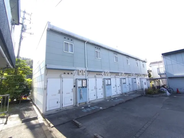 レオパレスＪｕｂｉｌｅｅ 0