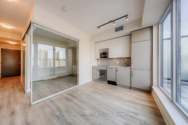 17 Dundonald Street #1503 4