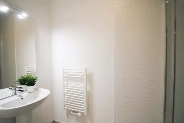 Nice calm bedroom 10m² 3