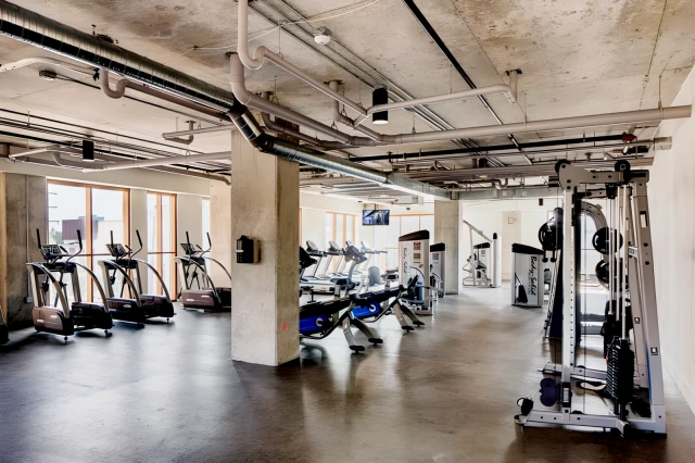 Foundry Lofts - アン Arborの学生向け宿泊施設 - フィットネス