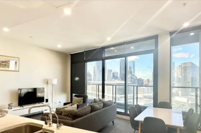 3906/100 Harbour Esplanade 2