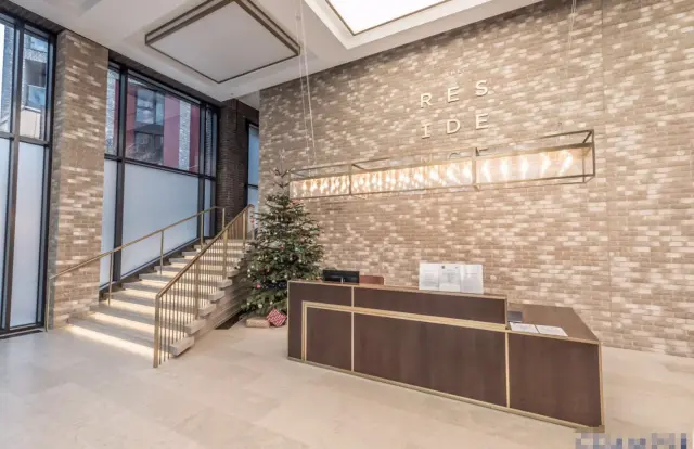 Flat 7, Madeira Tower, 30 Ponton Road,  London, SW11 7AA 3