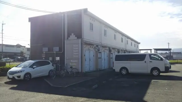 レオパレスアントラー 0