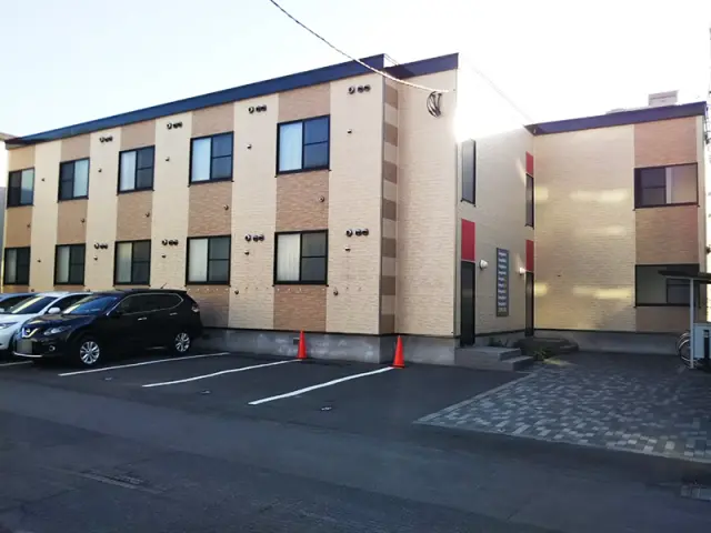 レオパレス北二条東 0