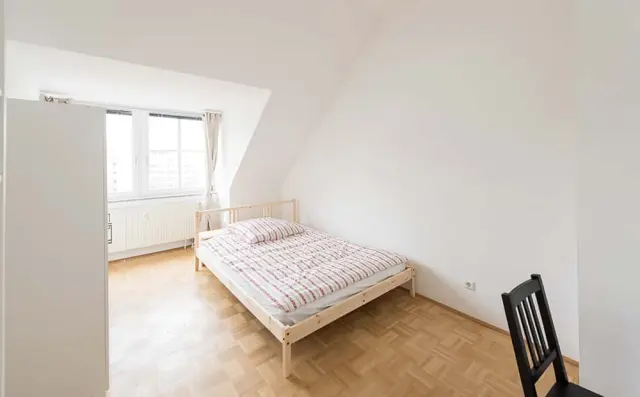 Birkerstrasse 32DE-02-050M 1