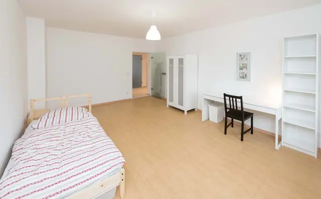 Leopoldstrasse 103DE-02-036M 1