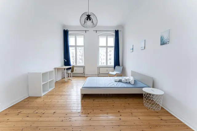 Wisbyer Str. 71-  VH 2. OG links (Pyur) 0