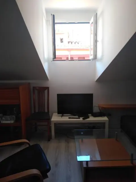 studio in Palacio (Centro) 2