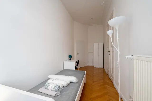 BORNHOLMER STR. 17- VH 4. OG rechts (Pyur) 1