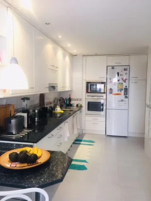 apartment near Calle Gaudí 1