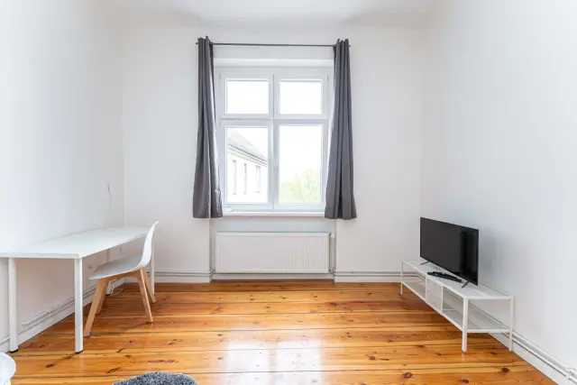 HERMANNSTR. 233 -  VH 4. OG links (Gigacube) - 1004 1