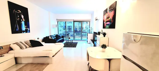 studio near Avenida de Manoteras 0