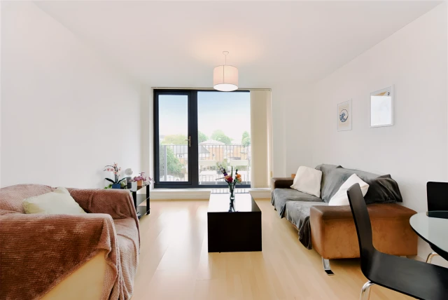 Evelyn Street 15715# 1