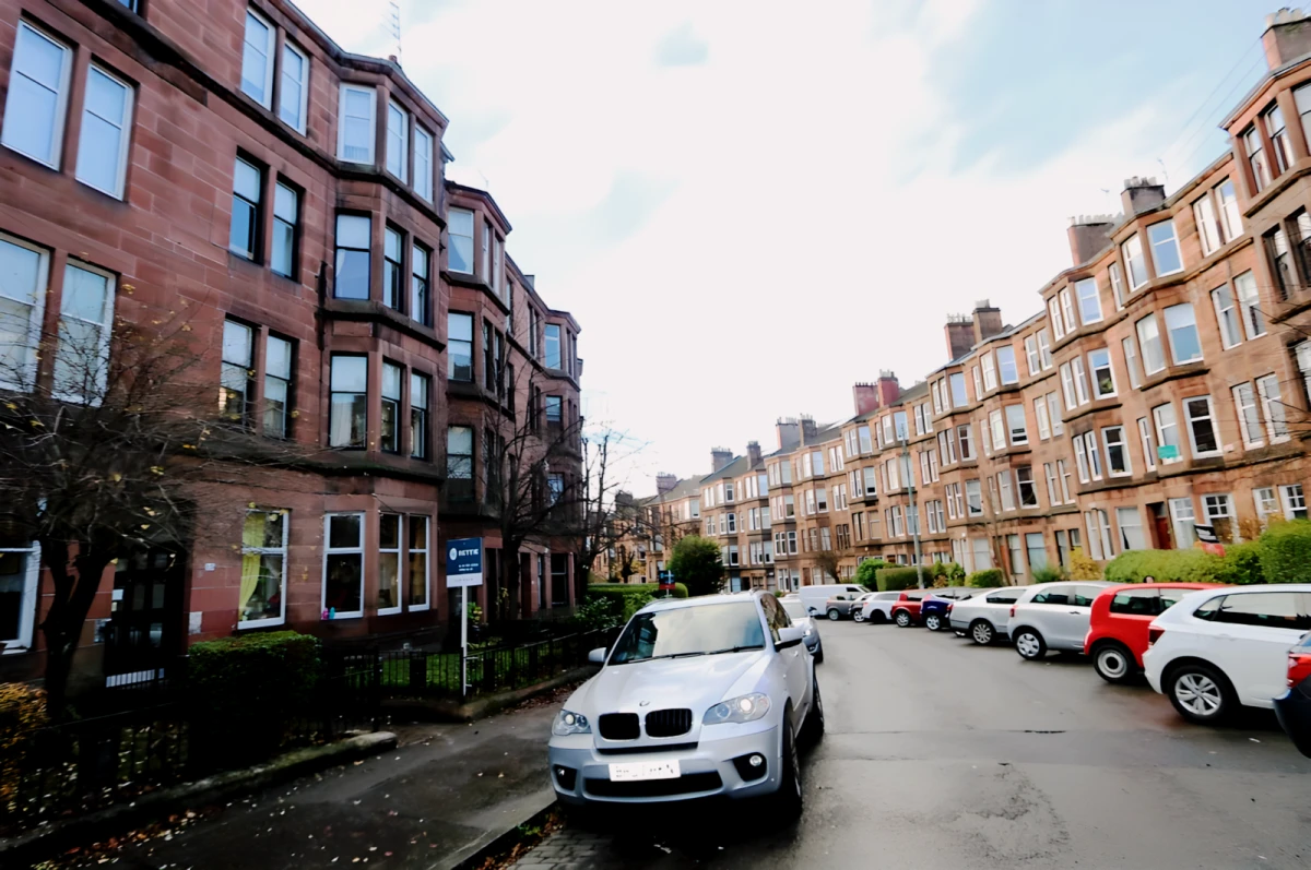 Novar Drive, G12 9SZ 0