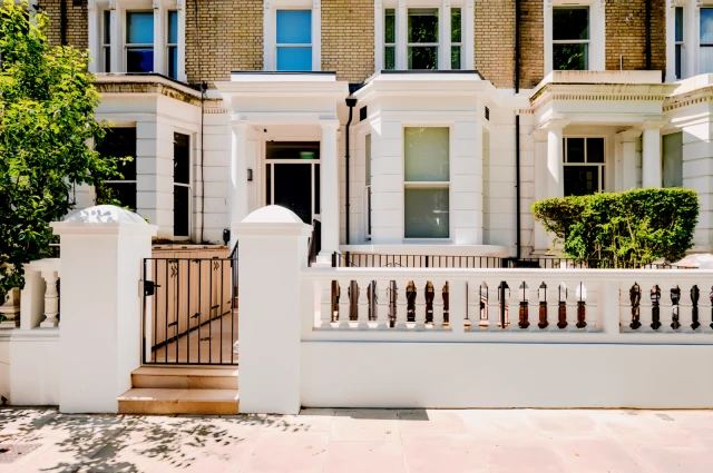 Elsham Road 16510# 1