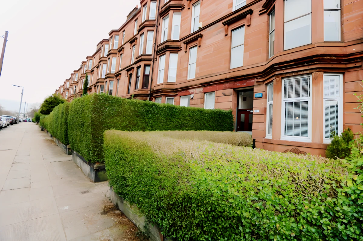 Crow Road, G11 7LA 0