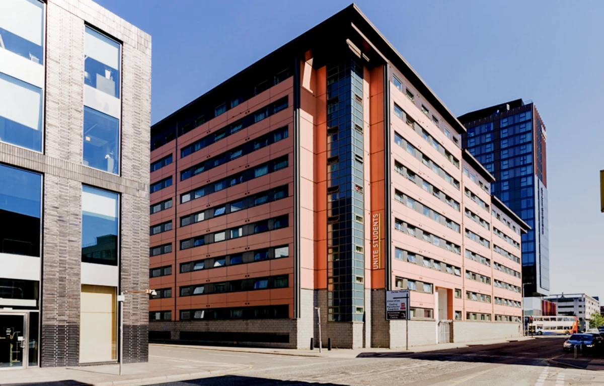 Sir Charles Groves Hall - 맨체스터 학생 숙소