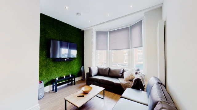 Alfreton Road, NG7 3JL 4