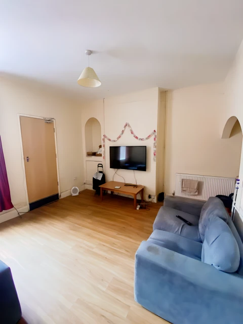 Room 3, Monks Road, LN2 5PG 1