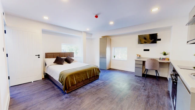 Flat 2 , Hounds Gate, NG1 7DA 1