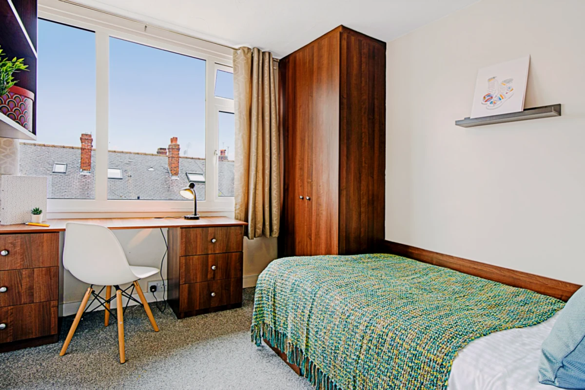 8 Stanmore Place - Leeds student accommodation