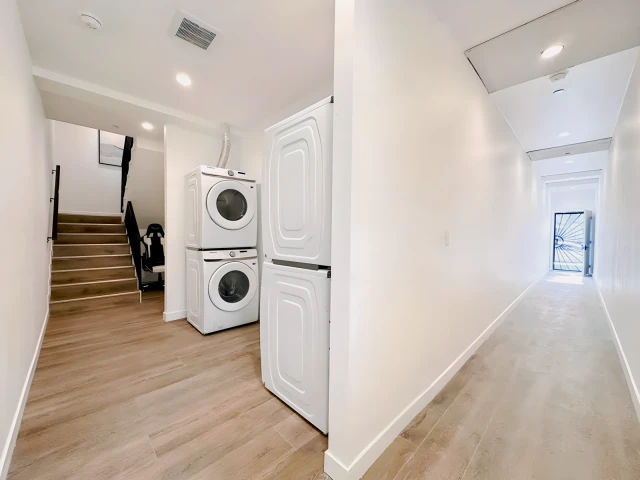 1443 West 37th Drive 4