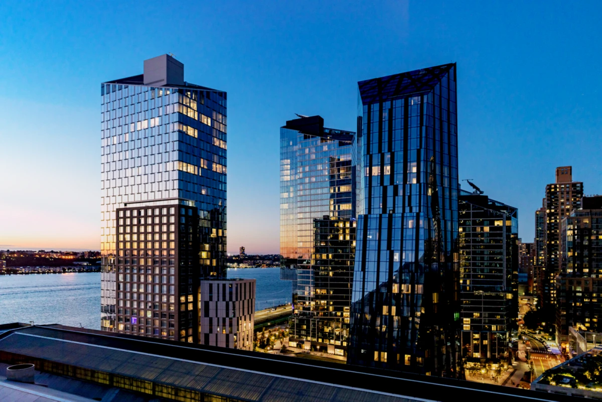 Waterline Square - New York student accommodation