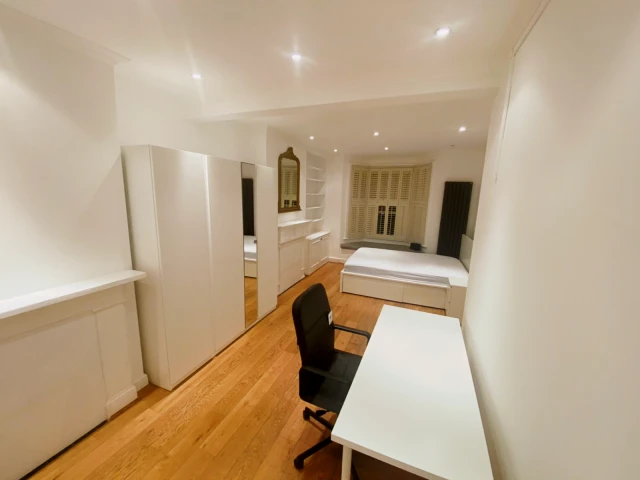 Hammersmith Townhouse 2