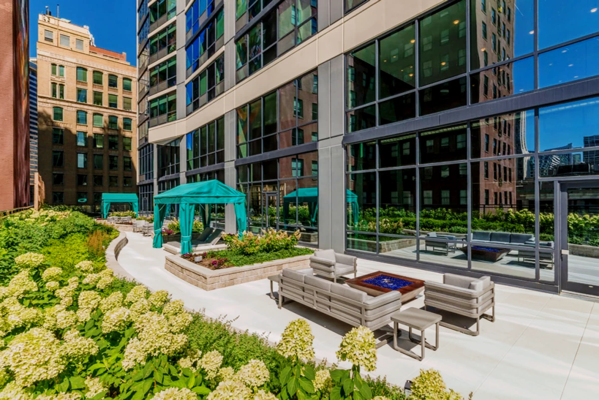 73 East Lake - Chicago student accommodation