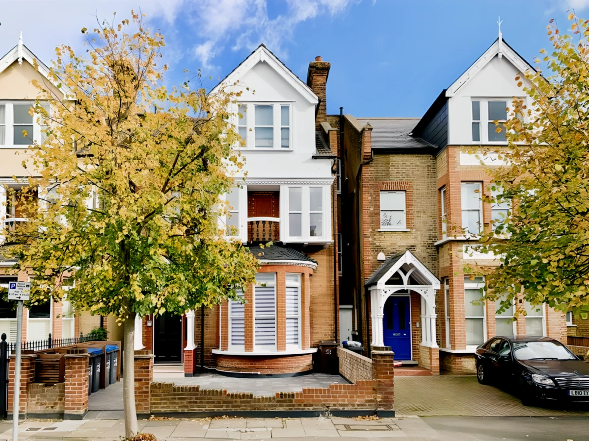 Merton Hall Road 17362# 0