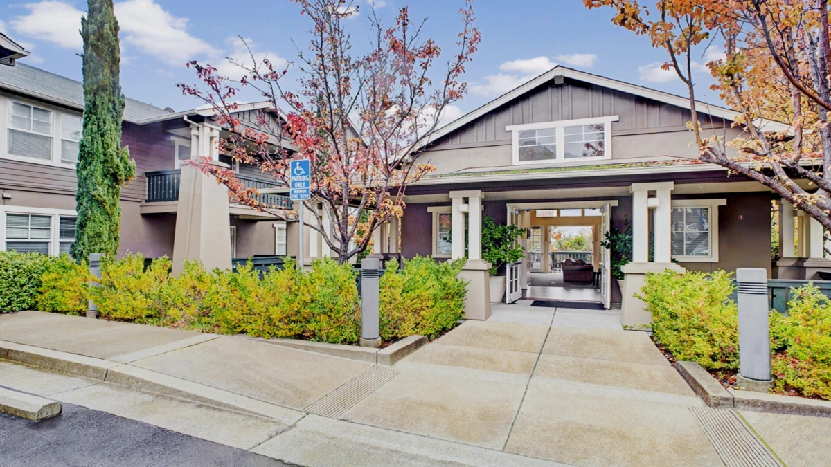 College Vista - San Mateo student accommodation