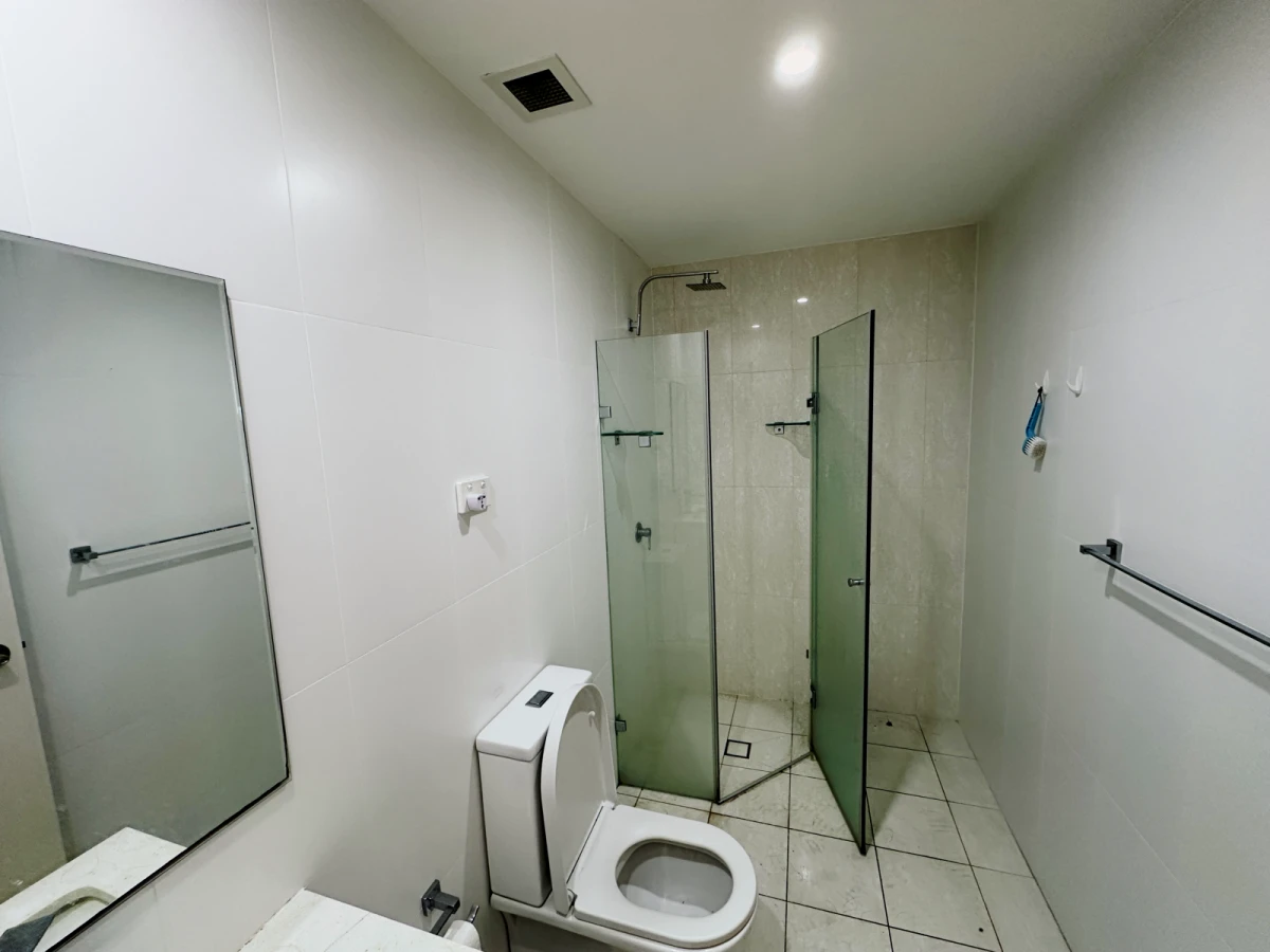 62 Arncliffe Street Wolli Creek - Sydney student accommodation - 3 bed 3 bath