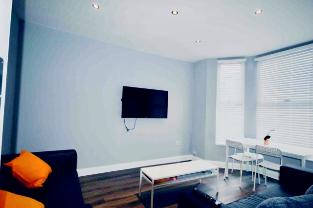 88 Woodcroft Road, L15 1