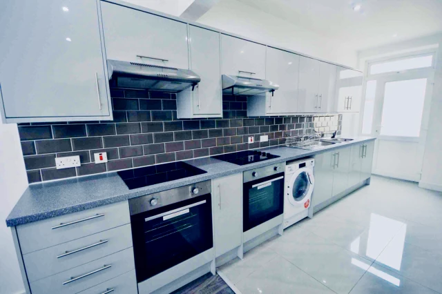 58 Egerton road, L15 1