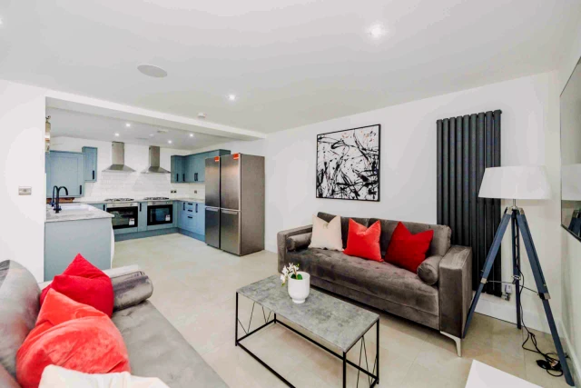 24 Cranborne Road, L15 3