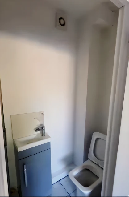 13 Charter Avenue - Coventry student accommodation - room1
